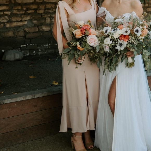 Claire Midi Bridesmaid Dress - Dusty Blush Crisp - Picture 4 of 4